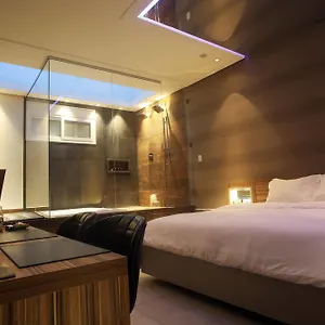zaya-motel-premium.santa-catarina-brasil.com/